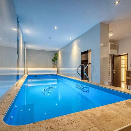 La Villa - Piscine / Karaoke / Jeux Fontaine  Luaran gambar